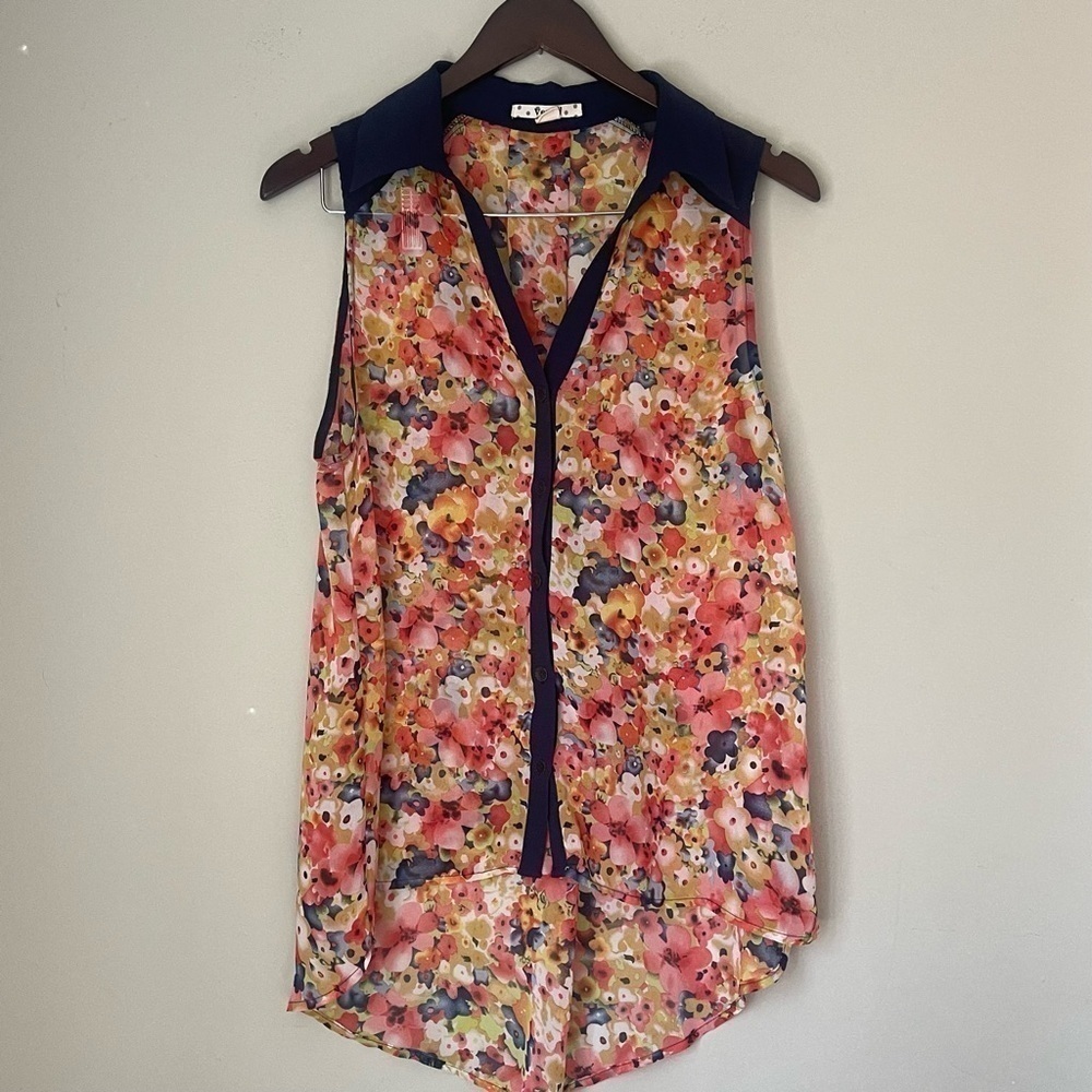 Very J | Colorful Button Down High Low Blouse | Large